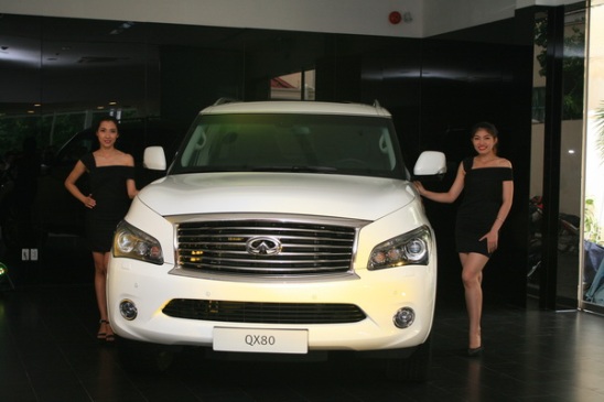 Chính hãng về Việt Nam, mẫu xe “khủng long” Infiniti QX80 rẻ hơn LX570